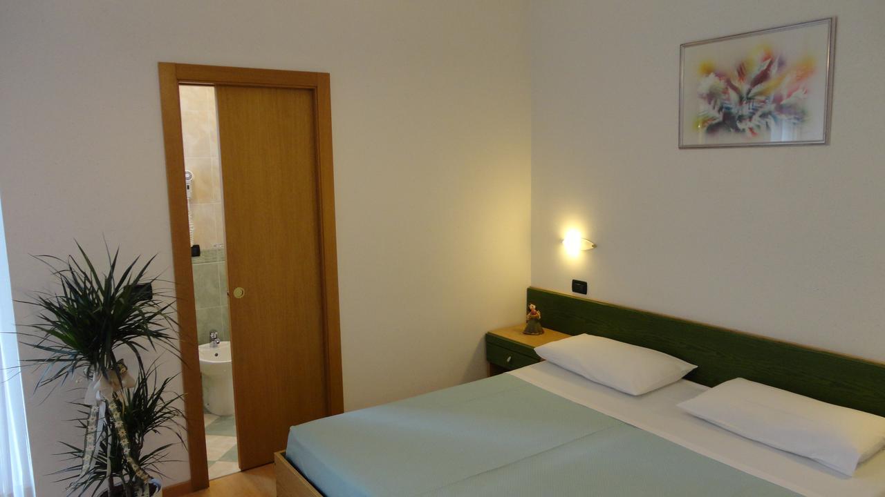 Hotel Levico Levico Terme Exteriör bild