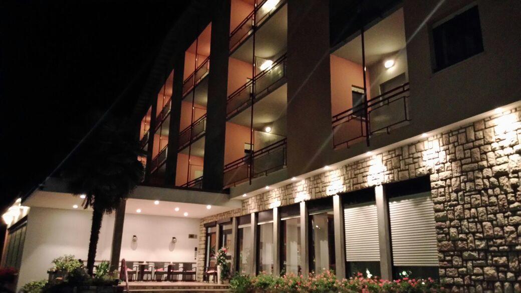 Hotel Levico Levico Terme Exteriör bild